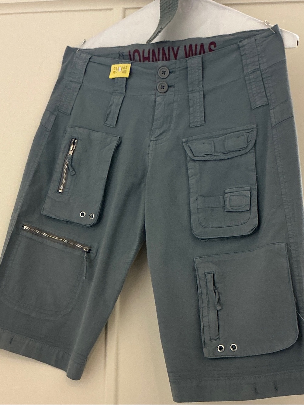 Johnny Was Men's Slate Gray Multi-Pocket Cargo Shorts